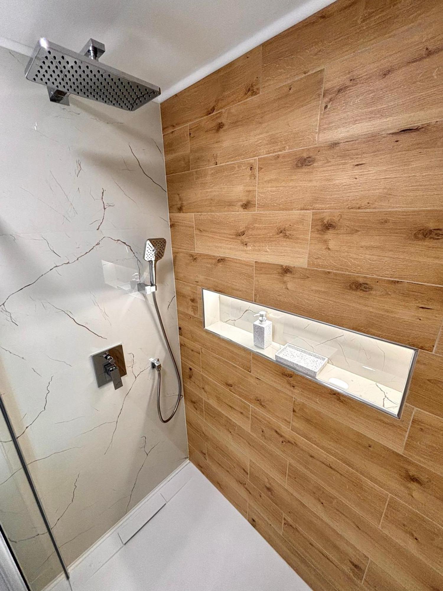 Hurja Apartments كوباريد المظهر الخارجي الصورة